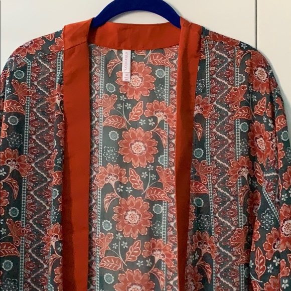 Xhilaration Boho Kimono - Picture 2 of 3
